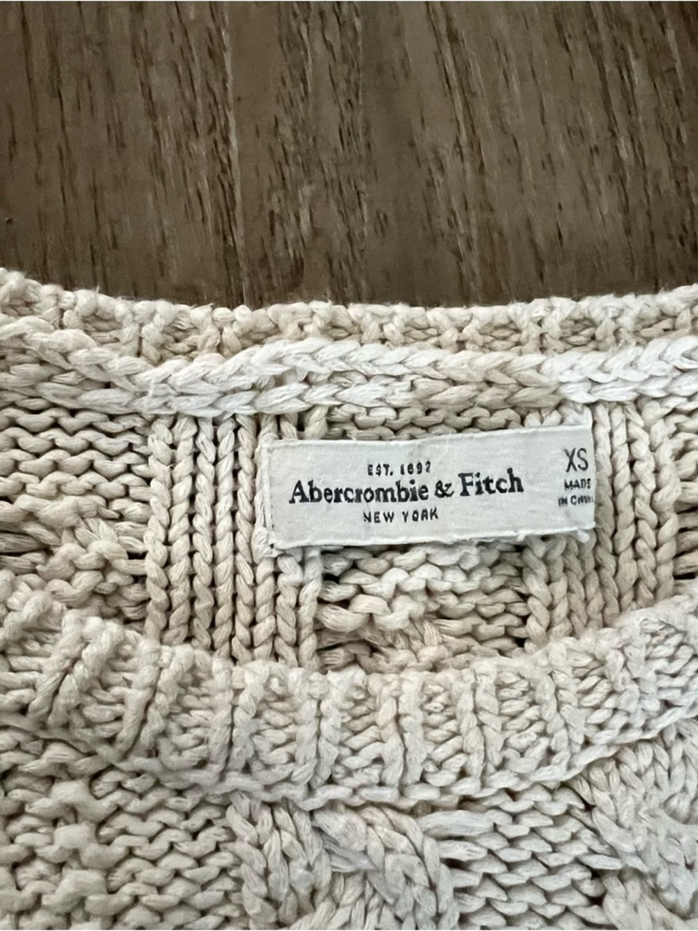 Abercrombie & Fitch Cream Cable Patchwork Crew Neck Sweater - Picture 4 of 4